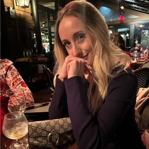 Meet your Posher, Kelsey